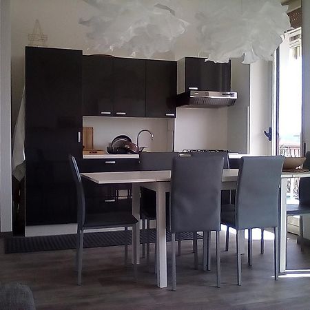 Casa Luminosa Apartment Arona Luaran gambar
